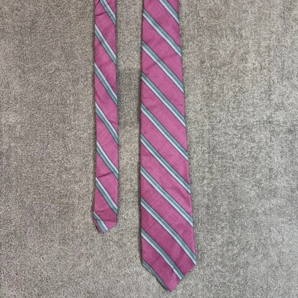 Lord & Taylor Kensington Mens Silk Striped Tie Pink Green Italy Honan Silk